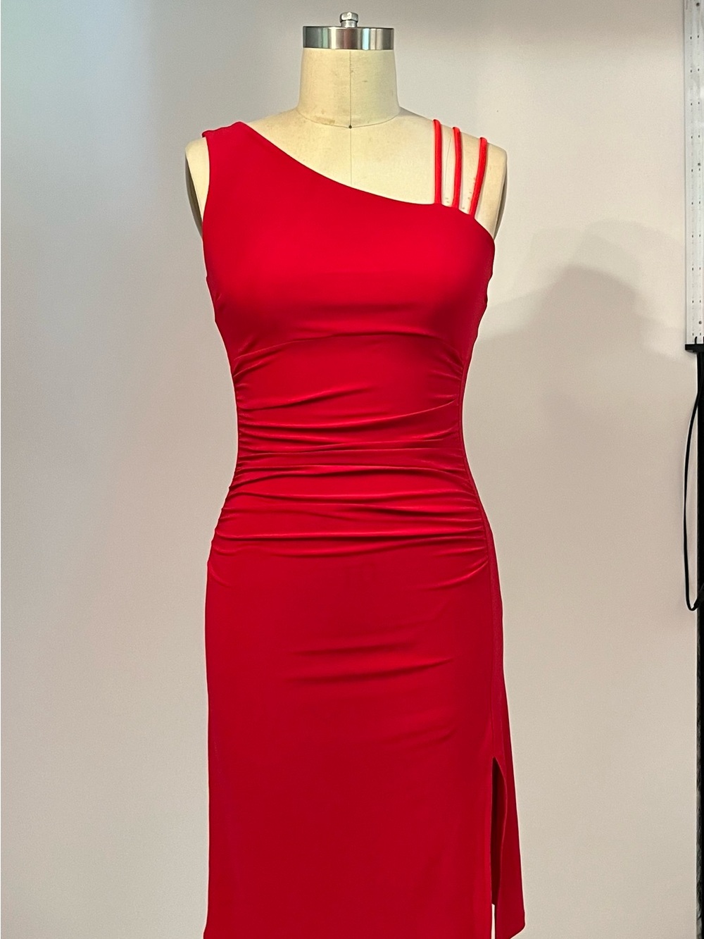 Elegant Red One-Shoulder Ruched Bodycon Dress